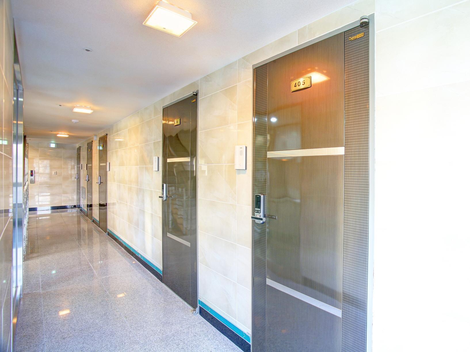 Hostel Kw Gangnam Seúl Exterior foto